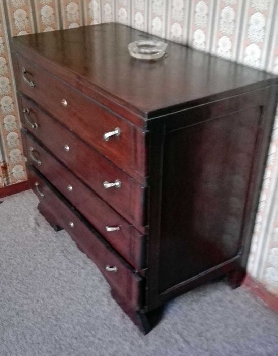 Móvel Cómoda (antiga)