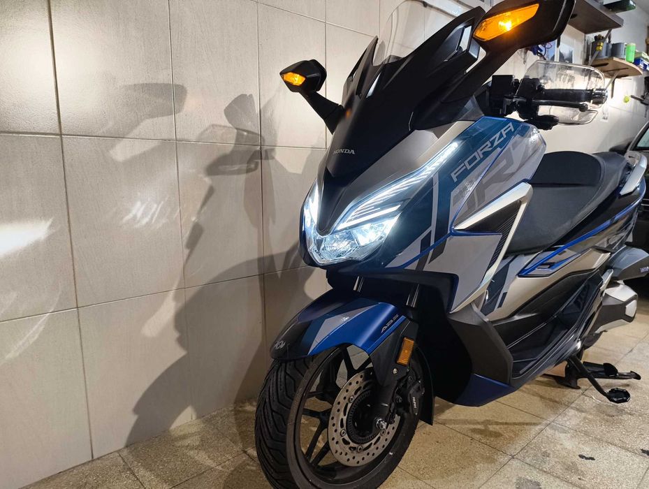 Honda Forza 350 [23000kms]