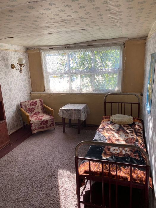 Продам будинок дача під Києвом біля лісу та озер. Зручно і тепло