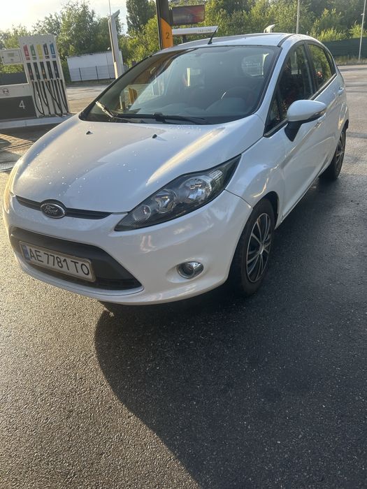Продам авто Ford Fiesta