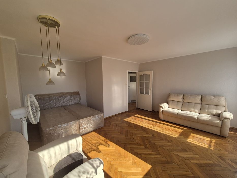 Centrum wynajmę przestronną kawalerkę 41m