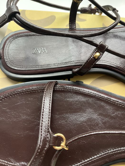Босоніжки шоколад Zara
