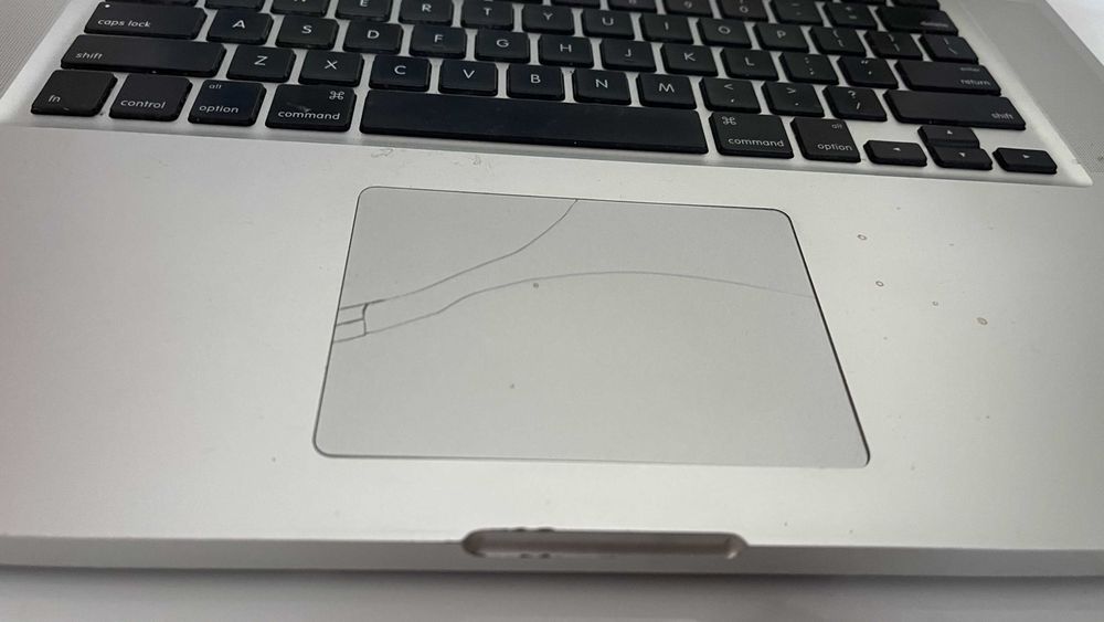 MacBoo Pro 15 early 2011