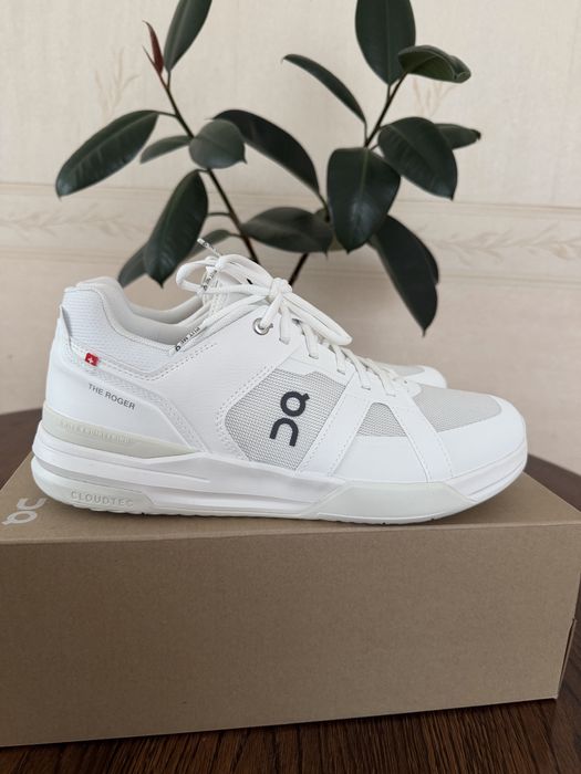Оригінальні кросівки On Running THE ROGER Clubhouse Pro