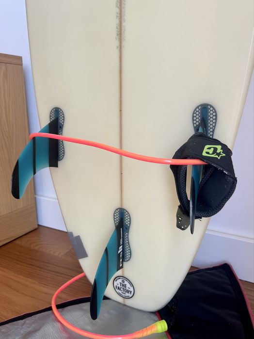 Prancha de surf em fibra 5’6 - PRIMVS