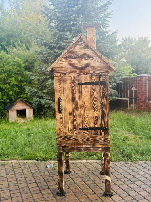 Wędzarnia drewniana