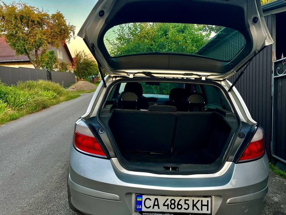 Astra H 1.6 бензин 2005 року