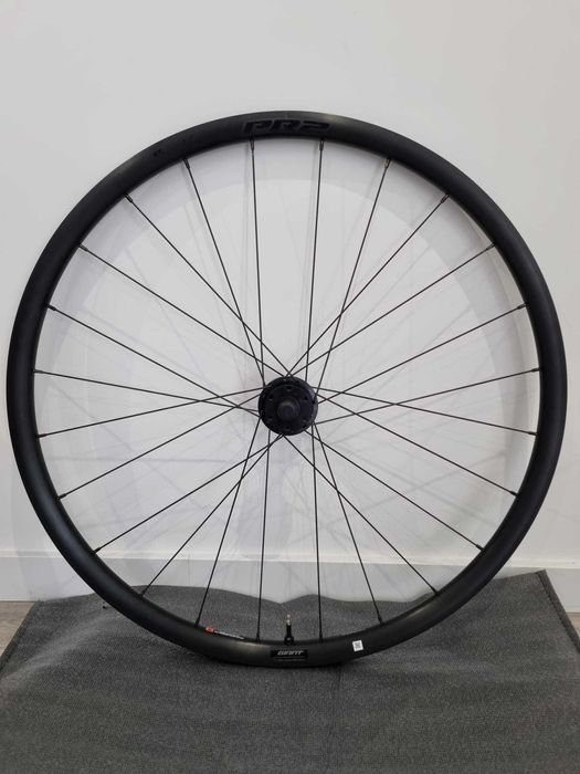 Par de rodas Giant P-R2 Disc Thru Axle Tubeless Novas e com garantia