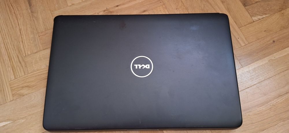 Laptop DELL Inspiron 1545 na części