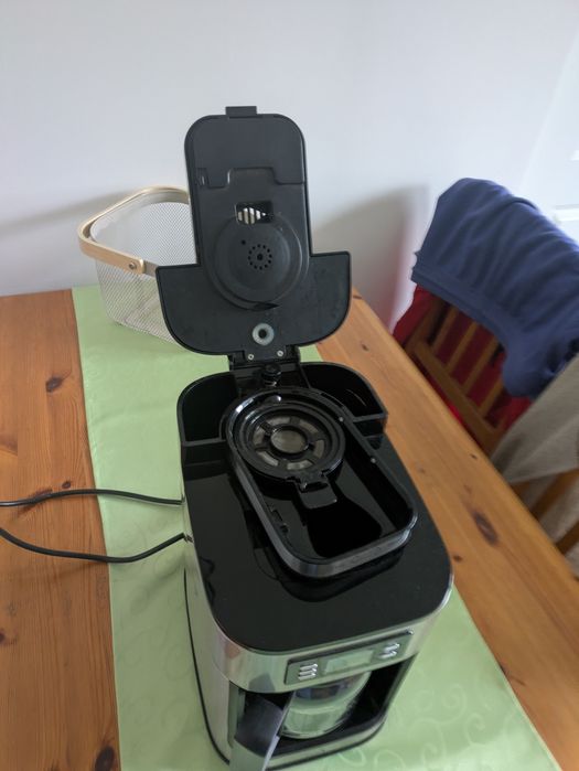 Sprzedam ekspres przelewowy z młynkiem