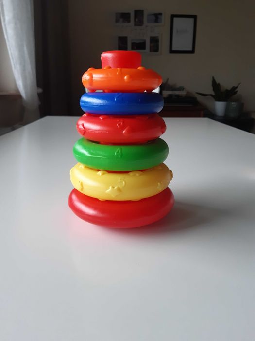 Piramida, piramidka z kółek Fisher Price