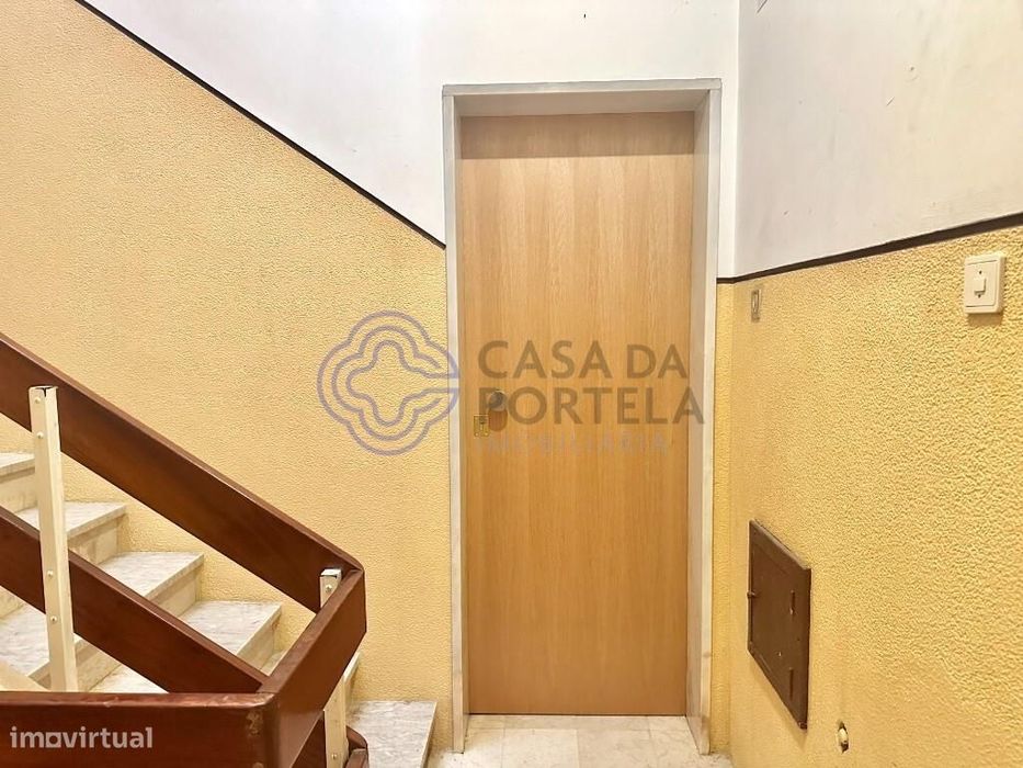 T3 com varanda no centro
