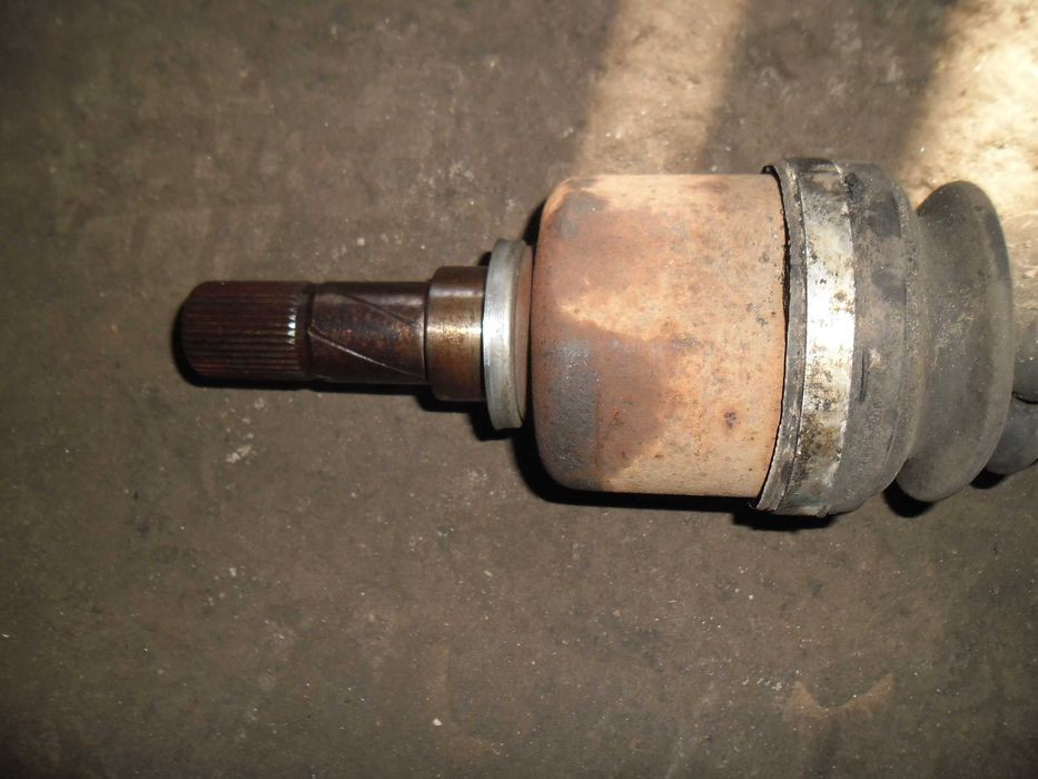 Półoś lewa Renault Master