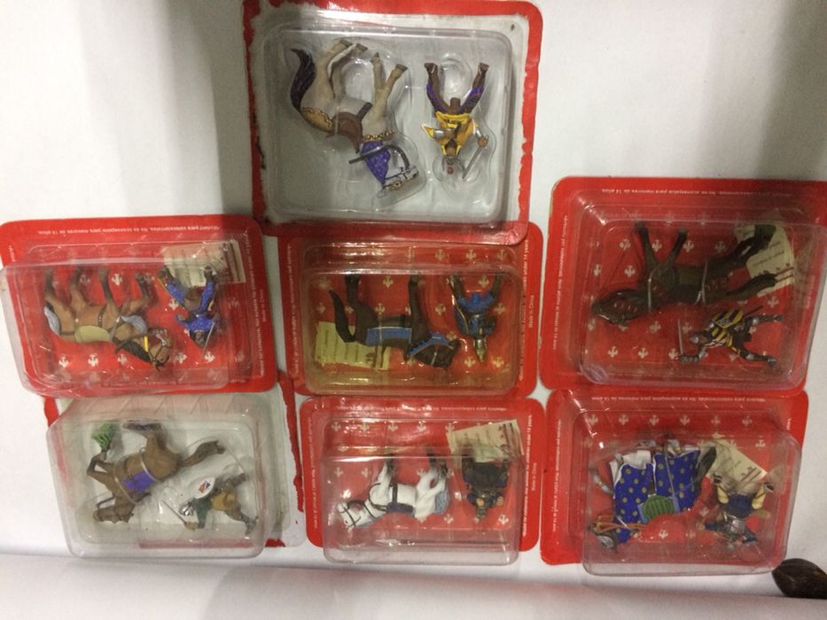 Cavaleiros em chumbo - à melhor oferta