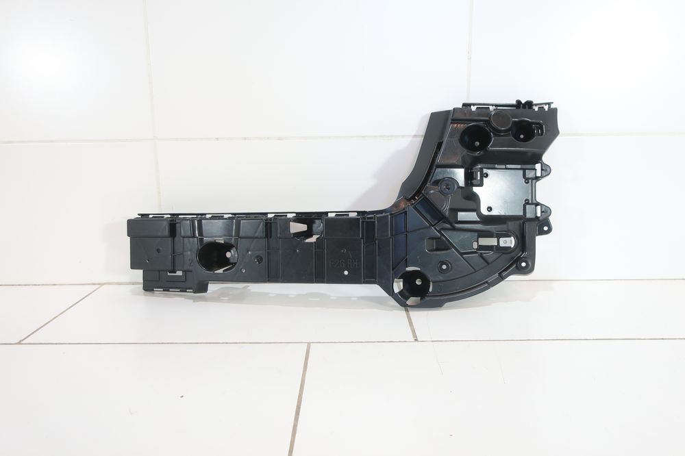 ślizg zderzaka mocowanie prawe bmw4 f26 7338760