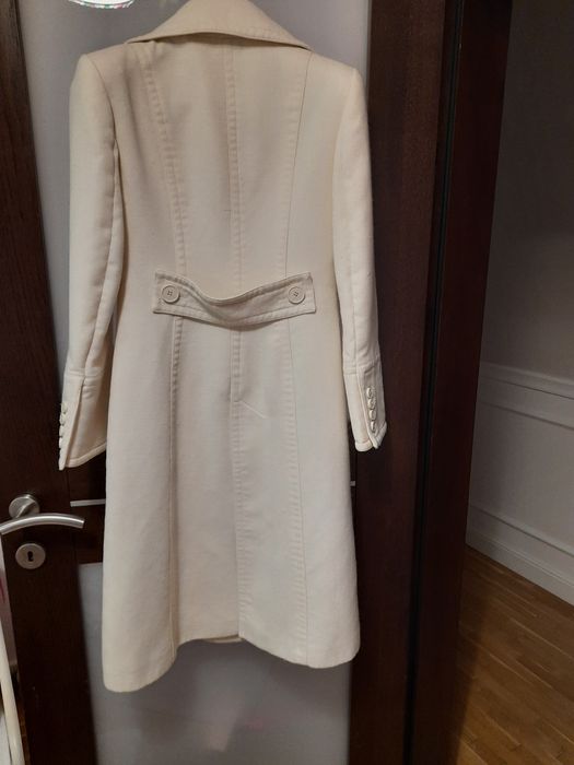 Elegancki płaszcz bialy/beżowy ZARA M