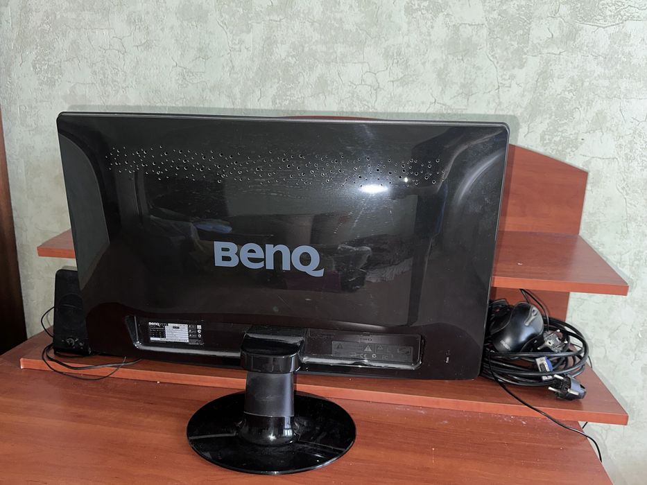 Монитор Benq.                        .