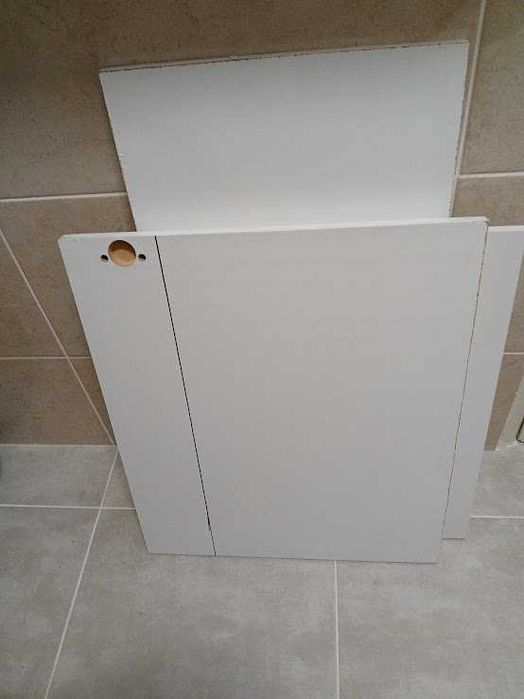 Portas e prateleiras em MDF (Sobras)