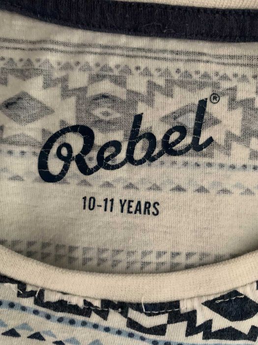 Biała koszulka z azteckimi wzorami Rebel - rozmiar 10-11 lat