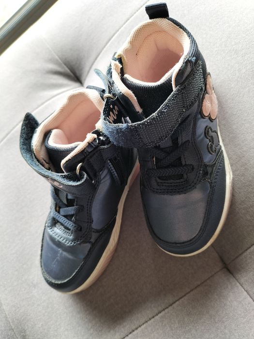 Buty dziewczyna 26