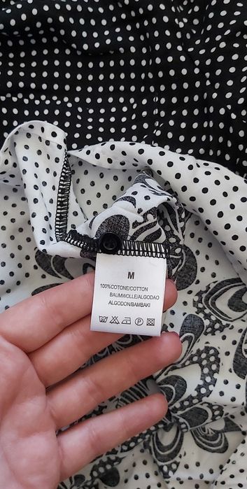 Blusa preta e branca. 100% algodão. Tamanho M