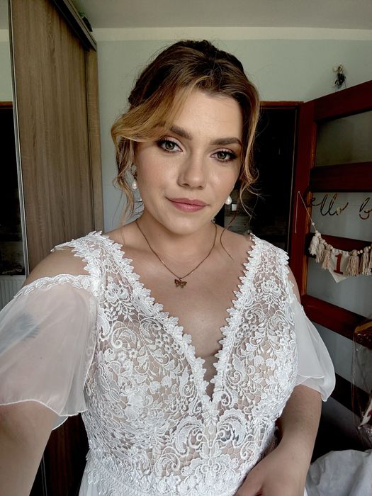 Suknia ślubna, Agnes Świdwin