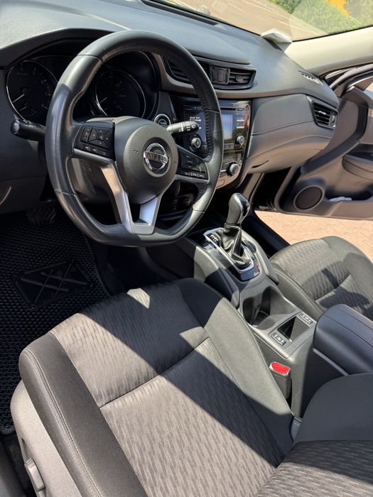 Продам власне авто Nissan Rouge 2017 року
