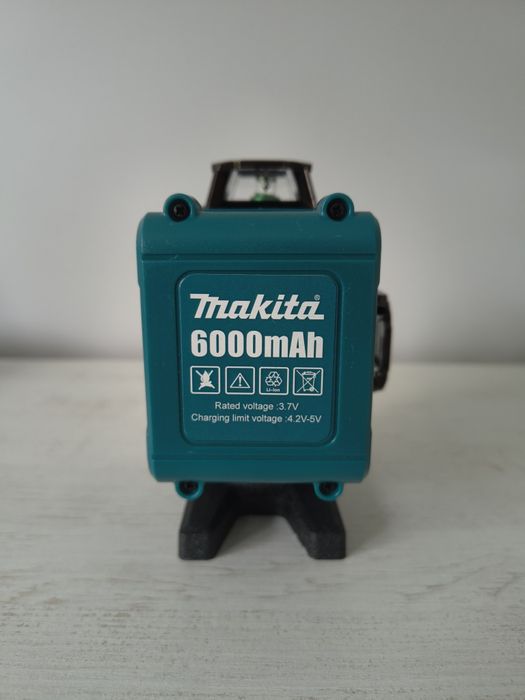 Laser krzyżowy poziomica lasera Makita nowy