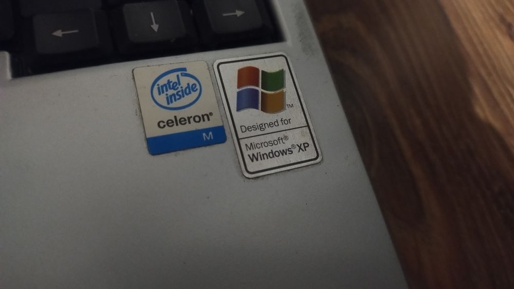 Laptop Gericom Celeron M 1500 ,256mb 40gb combo overdos34040c