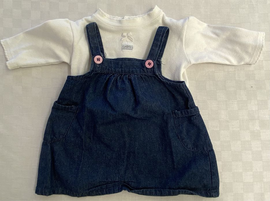 Conjunto saia de peito, blusa, polo de bebé menina