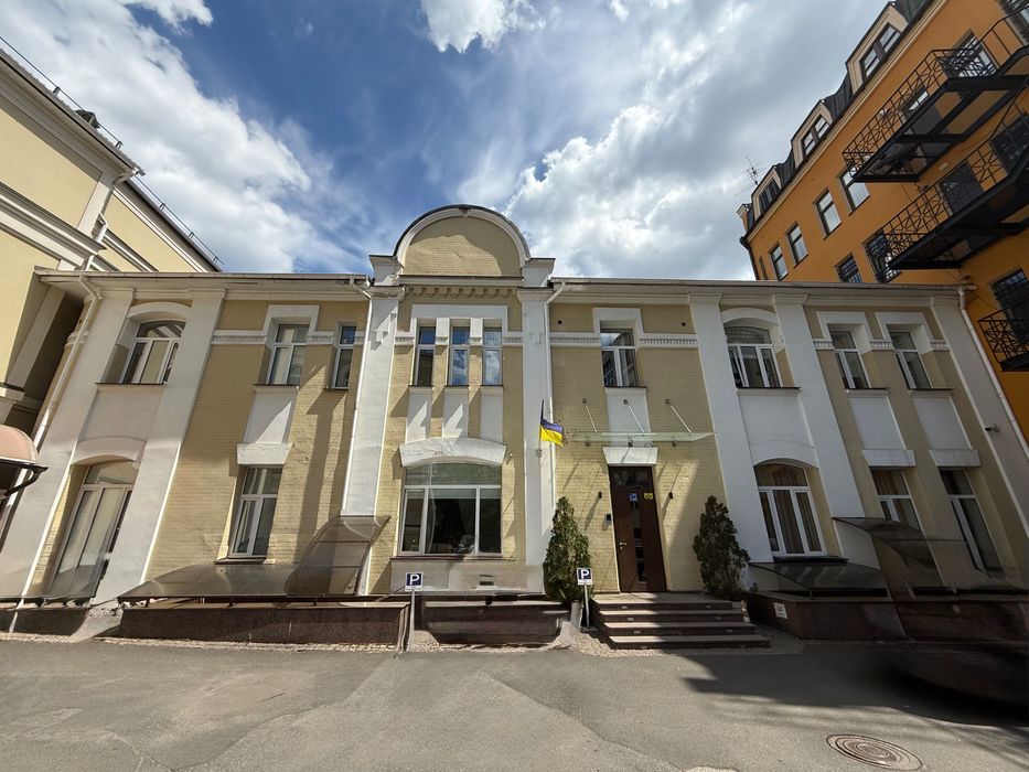 Продаж будівлі 410 м2 Центр Січових Стрільців Без комісійних %