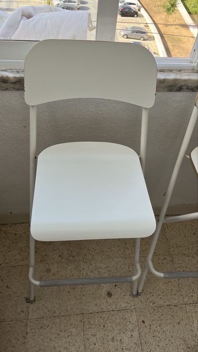 Cadeiras desdobráveis branca ( venda conjunta )