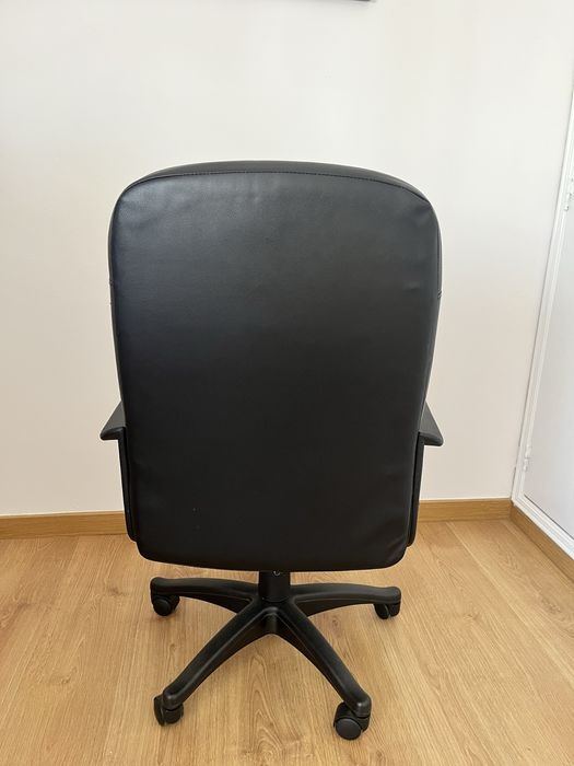 Cadeira de escritório ergonómica