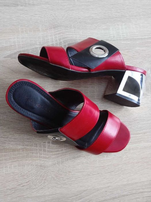 продам стильные босоножки в идеальном состоянии