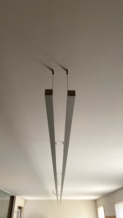 Iluminação indireta LED - calha dupla suspensa - para escritório