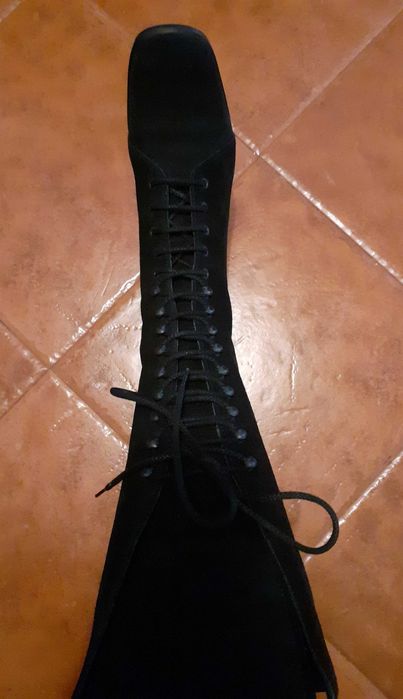 Botas cano alto atacadores em camurça pretas 36
