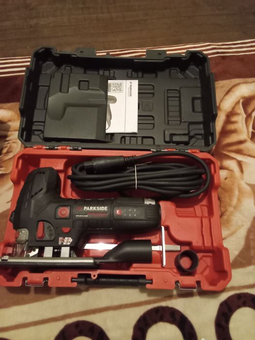 Serra de recortes tico tico