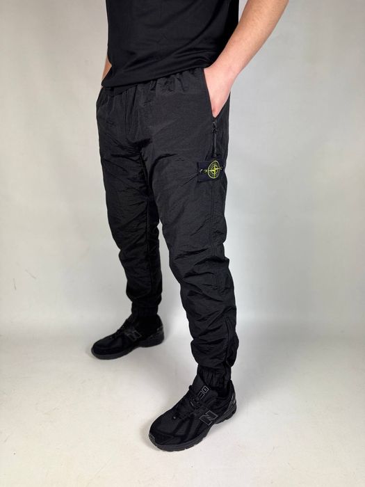 Нейлонові штани Stone Island