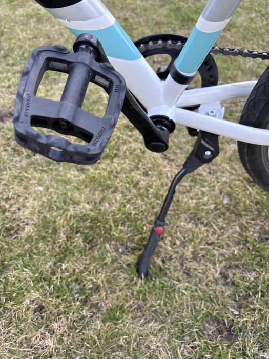 Rower B-Twin Decathlon 24”