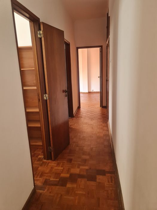 Apartamento T2 + 1