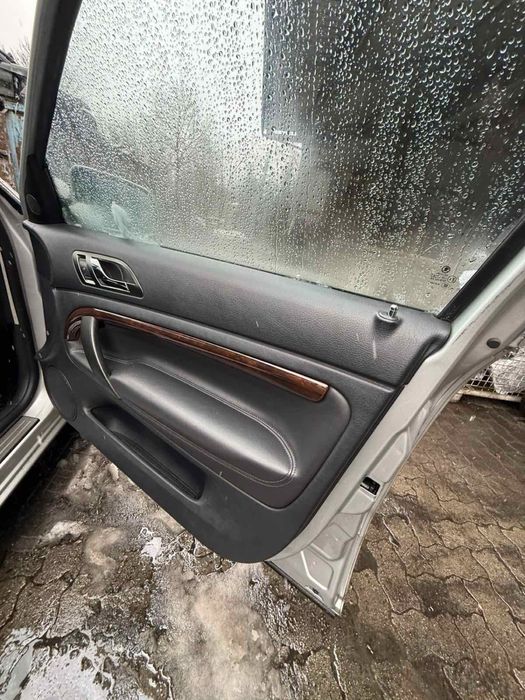 Шкіряний салон Skoda SuperB 1 чорний електро шкода суперб  кожа