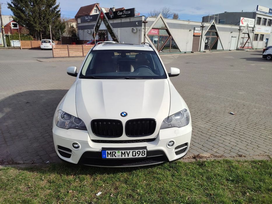 BMW X5 Bardzo zadbane BMW lift full opcja Bixenon LED kamery w lusterkach