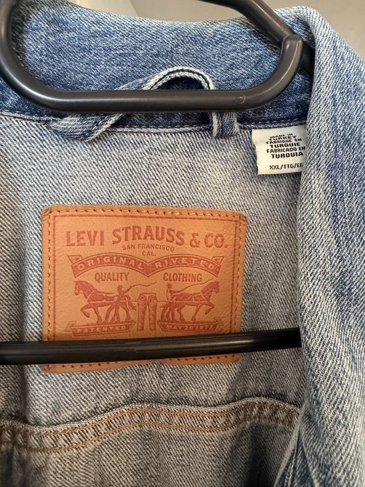 Levis джинсова куртка чоловіча