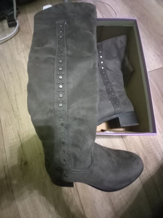 Kozaki długie za kolano