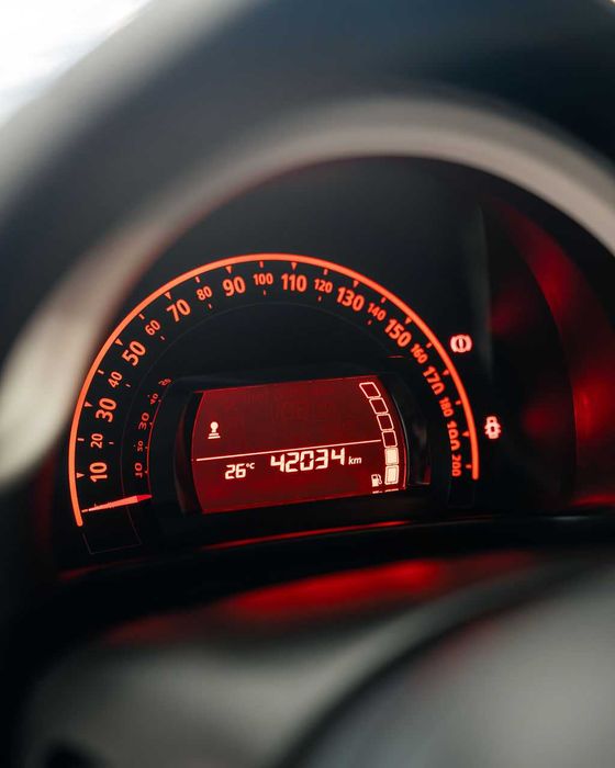 Renault - RENAULT TWINGO — photo 4