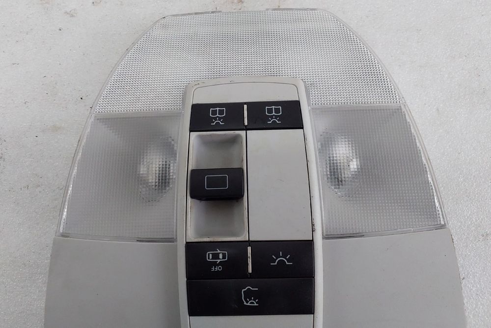 Plafonier frente MERCEDES-BENZ Classe B (W245)