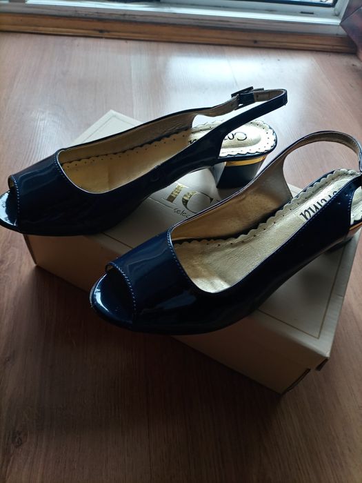 Buty damskie granatowe