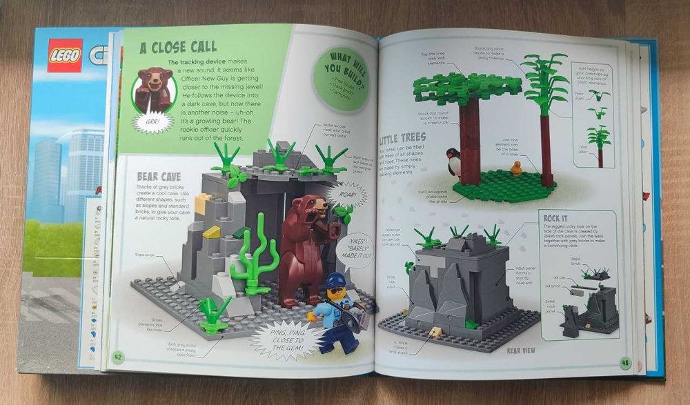 LEGO CITY — книга з набором і мініфігуркою