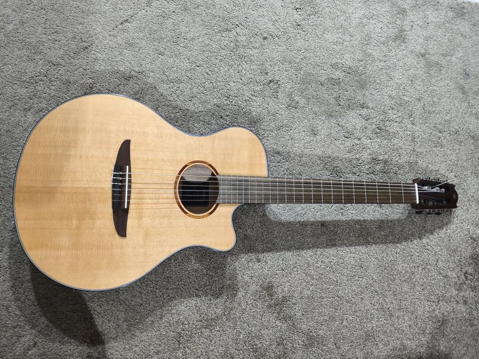 Guitarra clássica Yamaha