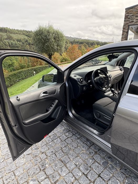 Mercedes B180 d c/ garantia